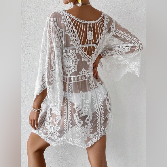 White Lace Round Neck Cover-Up - Picture 3 of 3
